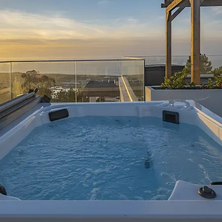 Waves Com Jacuzzi Privado - By Smarthomes * Nazare